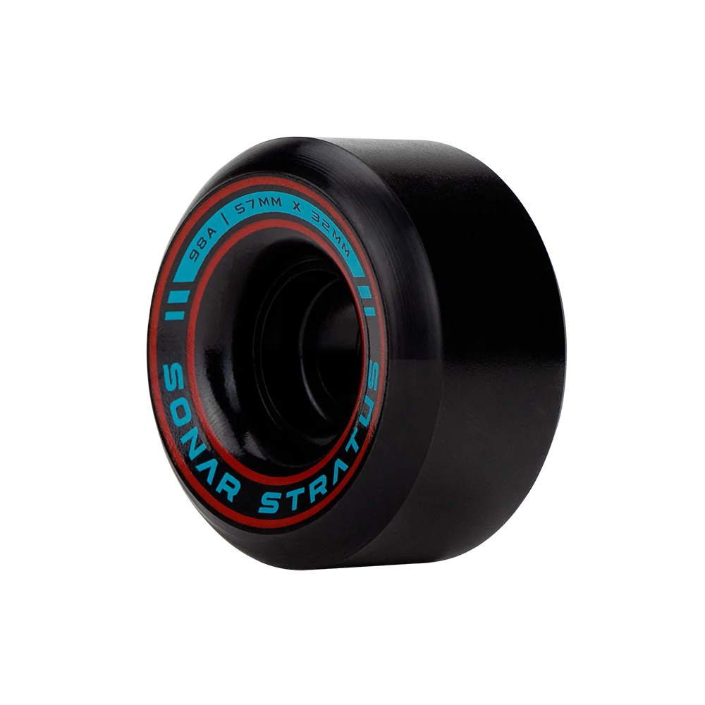 Black Sonar Stratus wheels.