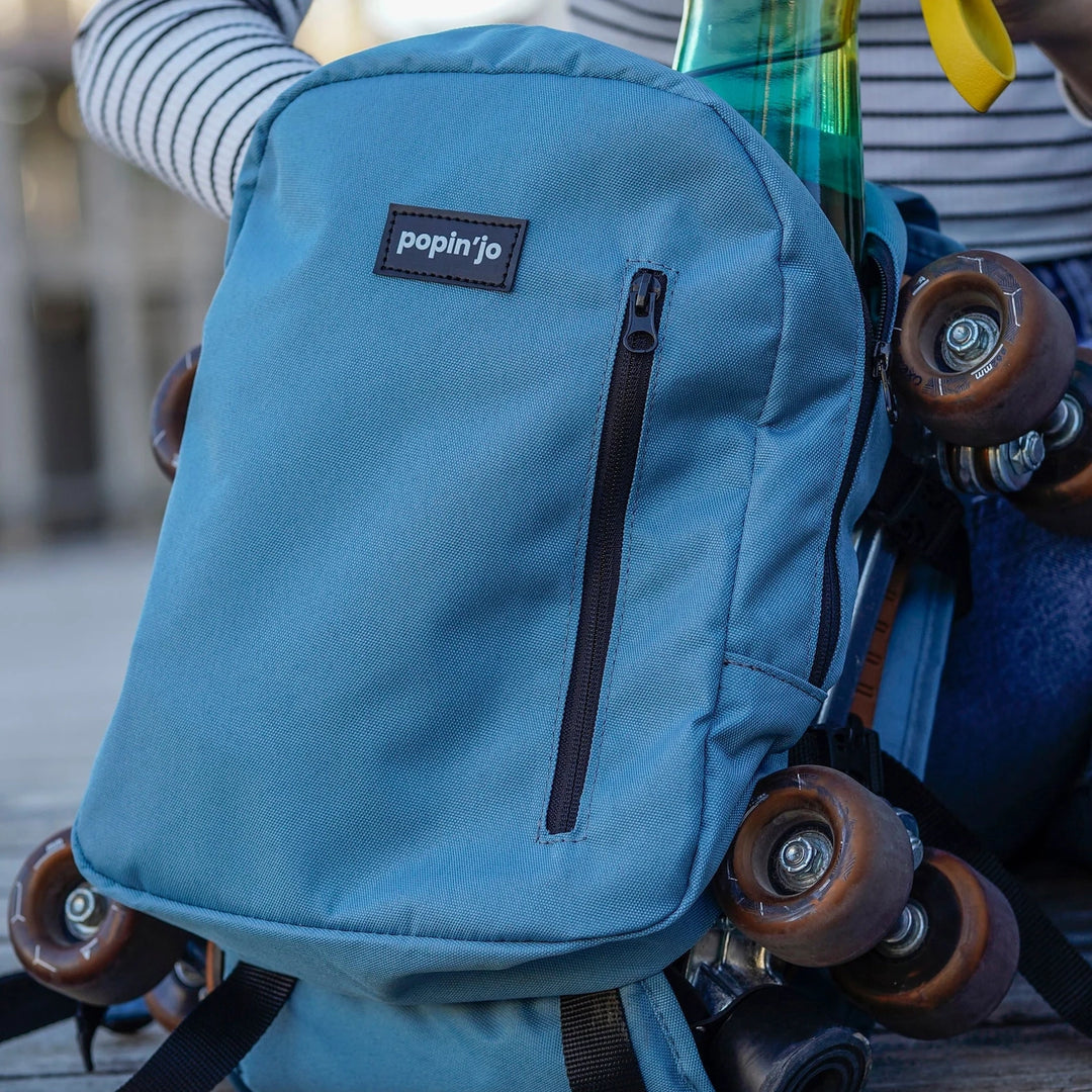 popin'jo skate bag in blue.