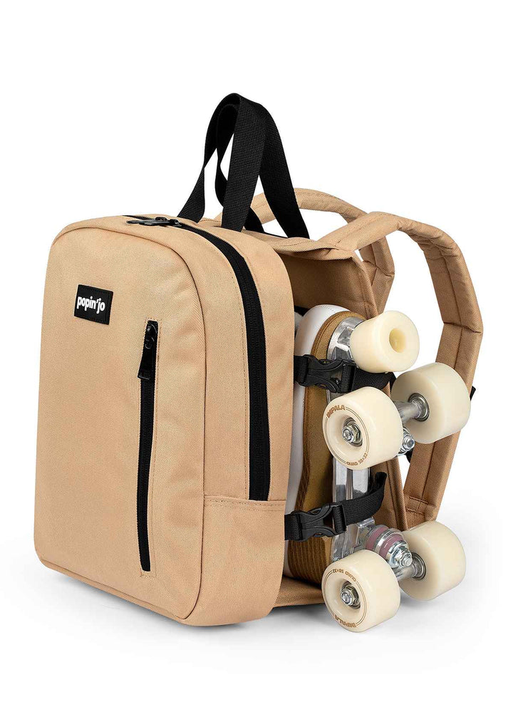 Popin'jo Lil'jo Skate Bag backpack in beige colour with white rollerskates.