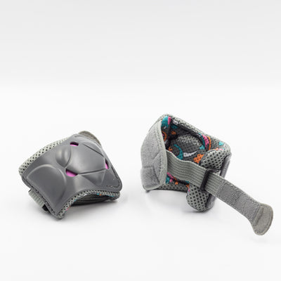 The RollerFit Palm Slider a light weight protective guard for your hands in grey with pink accents..