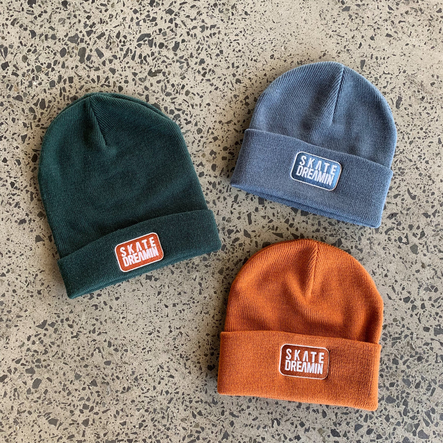 Looking for the perfect winter accessory? Choose the RollerFit Skate Dreamin beanie.