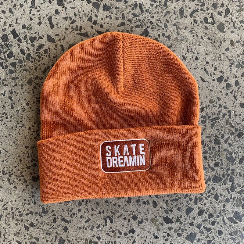 Looking for the perfect winter accessory? Choose the RollerFit Skate Dreamin beanie.